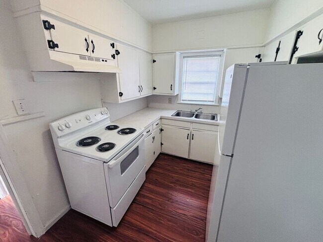 Building Photo - 239 Mason Blvd