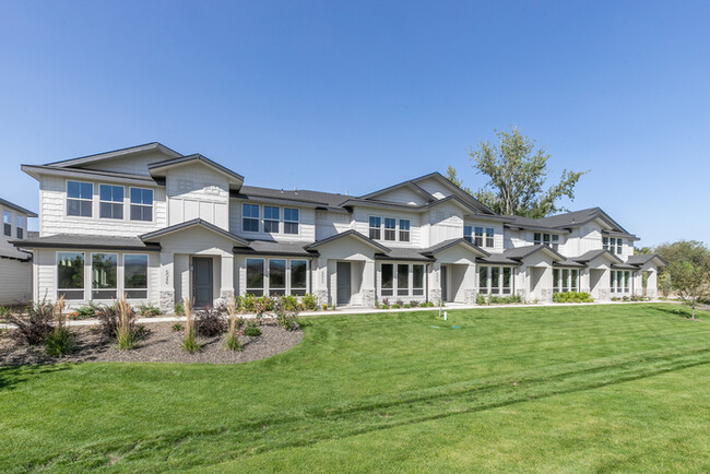 Building Photo - Roe Street Townhomes