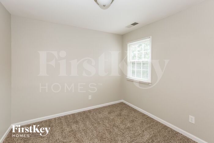 Building Photo - 4801 Brownes Ferry Rd