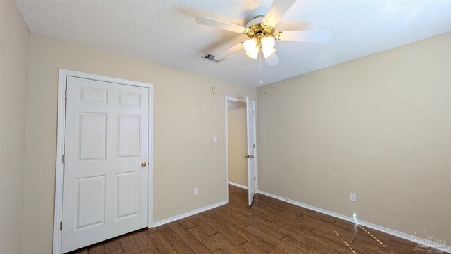 Building Photo - 213 Mirabelle Cir