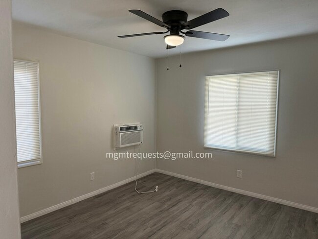 Building Photo - 4228 Tenth St, Unit 4228