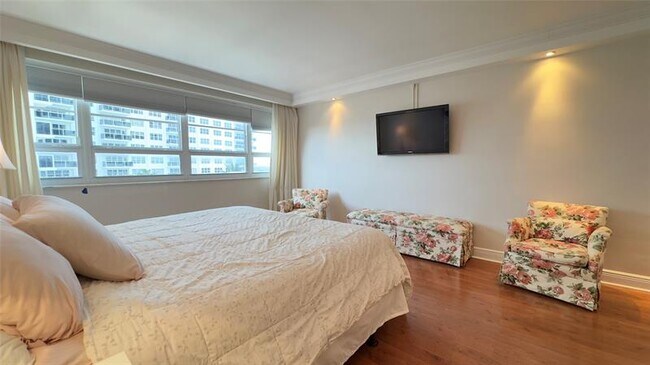 Building Photo - 3430 Galt Ocean Dr