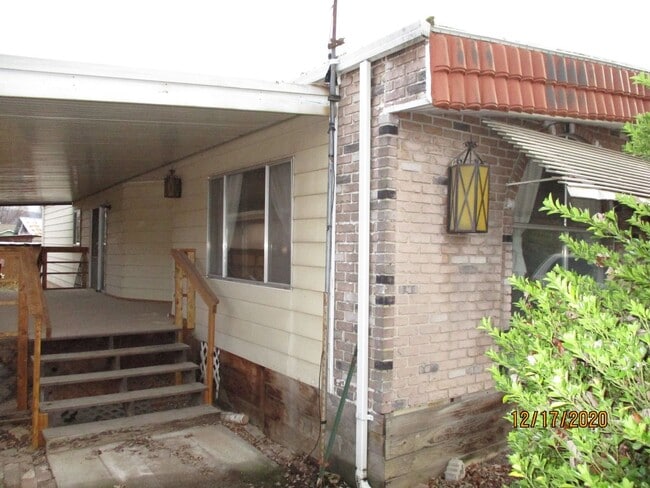 Building Photo - 80-5