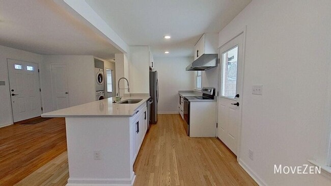 Building Photo - 1217 Brighton Rd