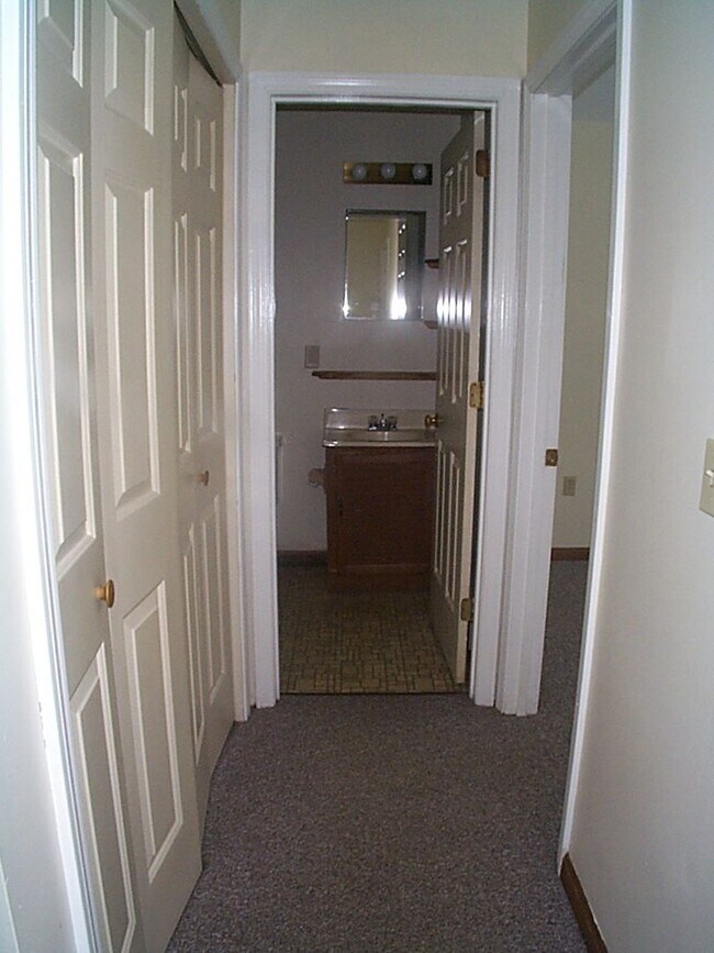 Building Photo - McAleer