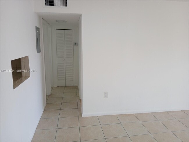 Building Photo - 6200 W Flagler St