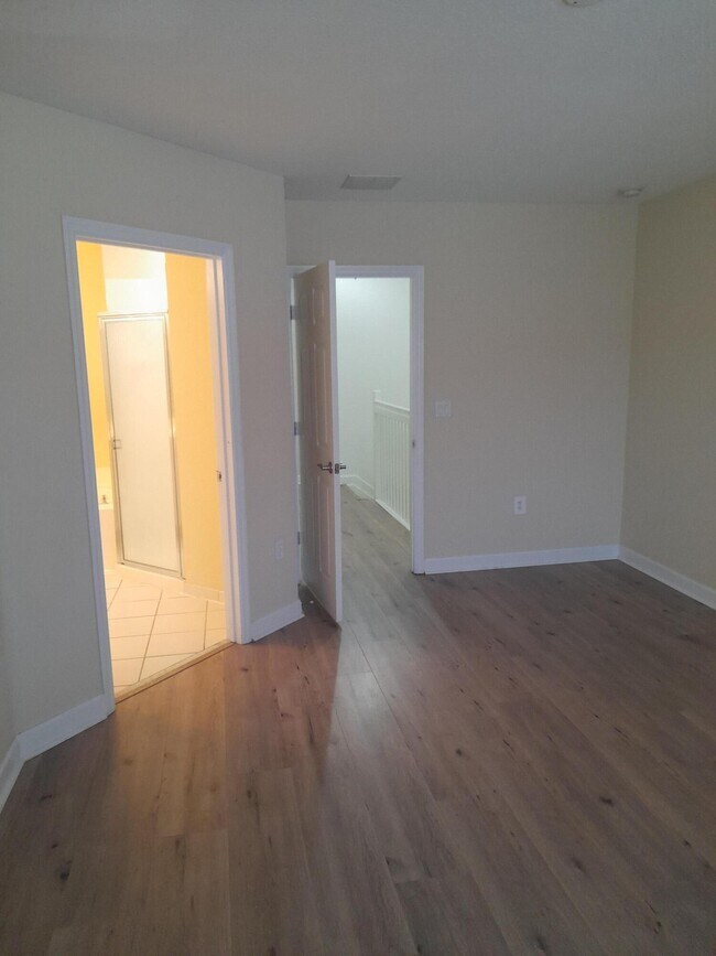 Building Photo - 4103 Napoli Lake Dr