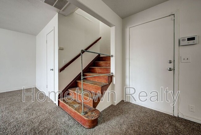 Building Photo - 821 NE 81st St