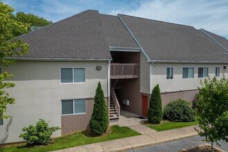 Building Photo - 2BR, 2Ba First floor apartment in Borden Commons