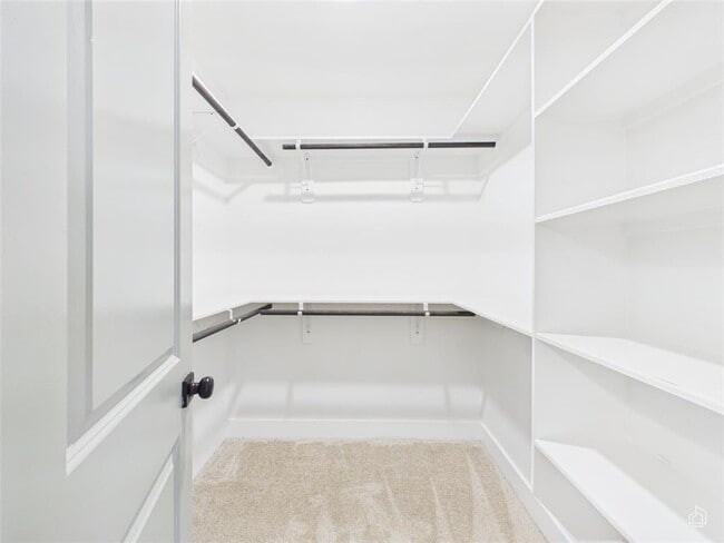 Building Photo - 9400 Longvale Dr