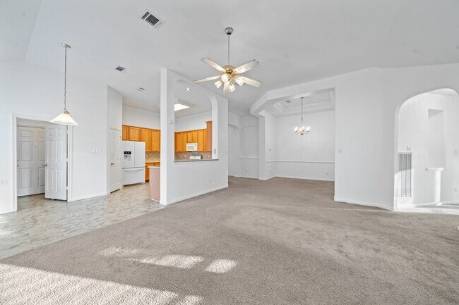 Building Photo - 4815 Plum Forest Rd