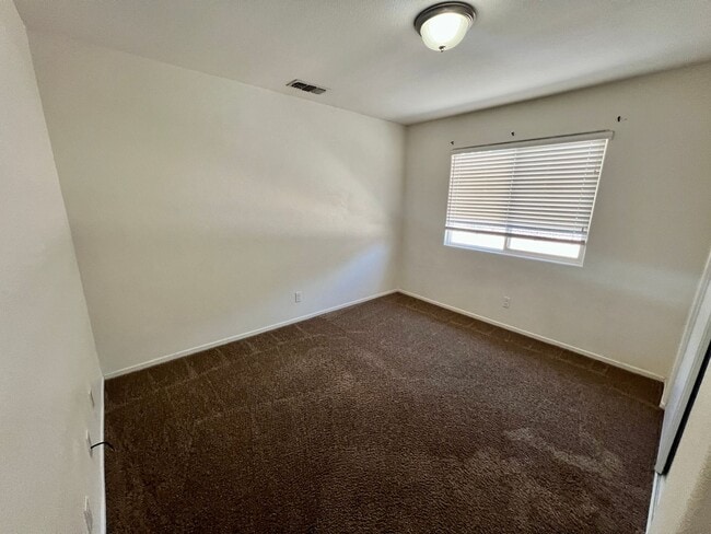 Building Photo - 73428 Sunnyvale Dr