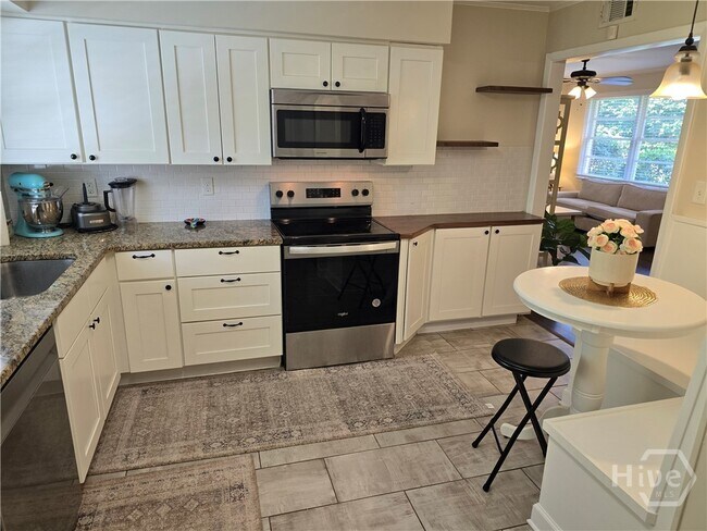 Building Photo - 5014 Spartan Dr