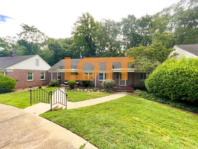 Building Photo - 600 University Rdg