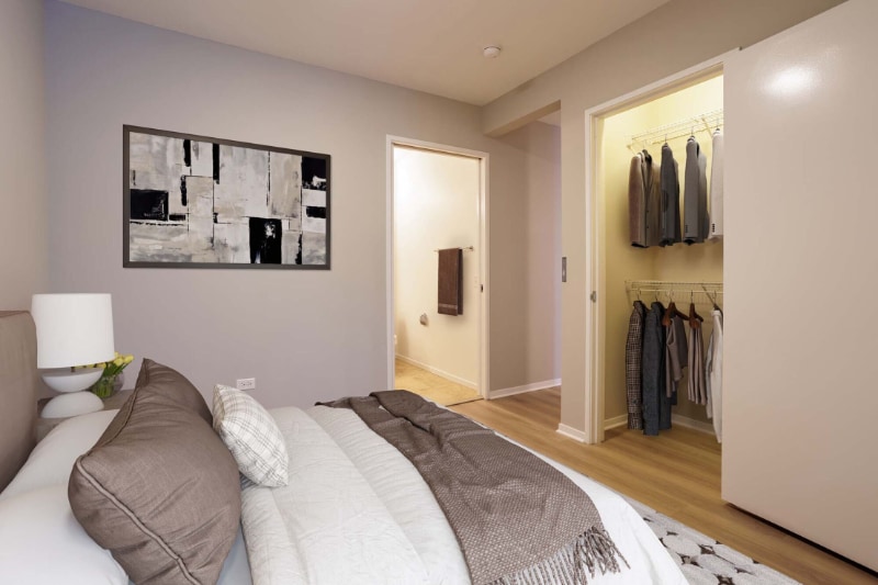 Building Photo - 170 E Illinois St