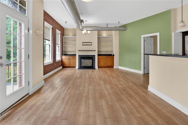 Building Photo - 1162 Ponce De Leon Ave NE