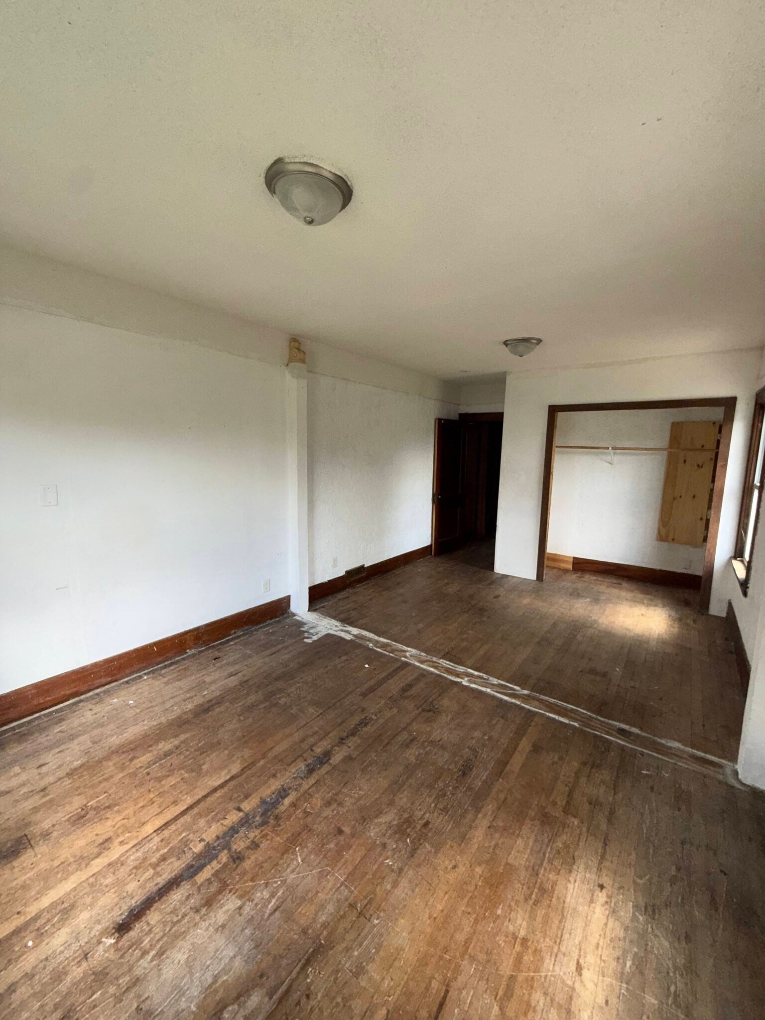 Building Photo - 3918 Trumbull Ave