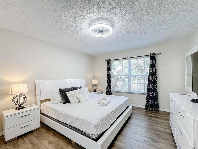 Building Photo - 2719 Lido Key Dr