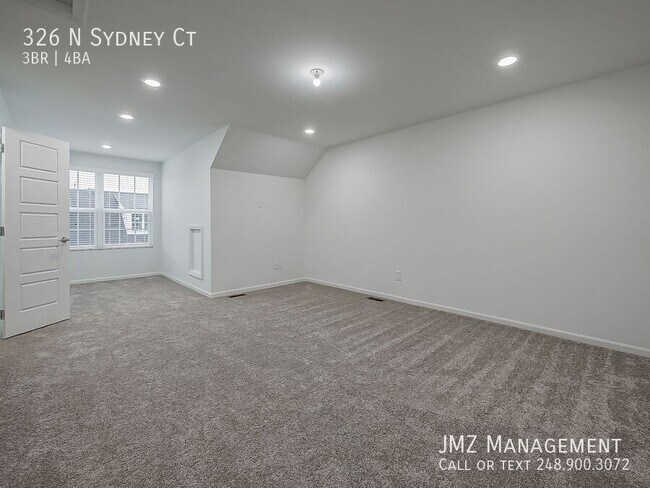 Building Photo - 326 N Sydney Ct