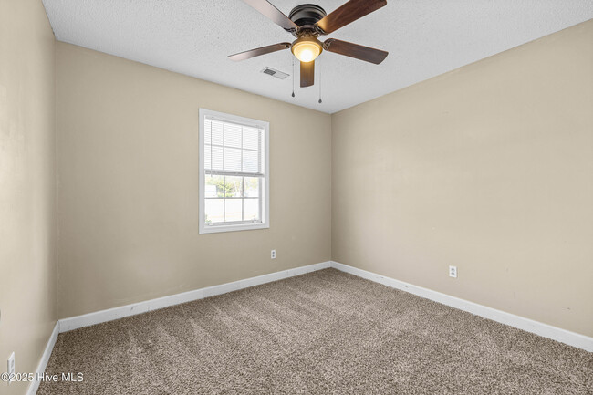 Building Photo - 112 Dayrell Dr