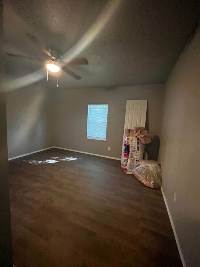 Building Photo - Cozy 1 Bed / 1 Bath Rear Home with Private Fenced Yard – Tulsa