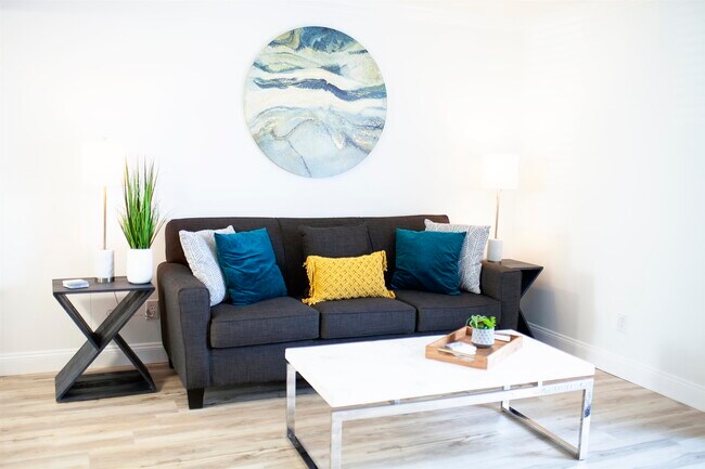 Building Photo - 4505 N Kings Hwy