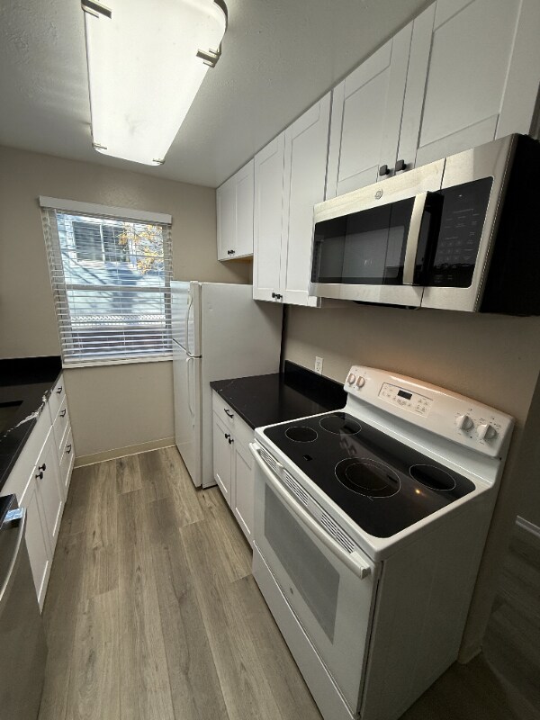 Building Photo - 1111 Maxwell Ave