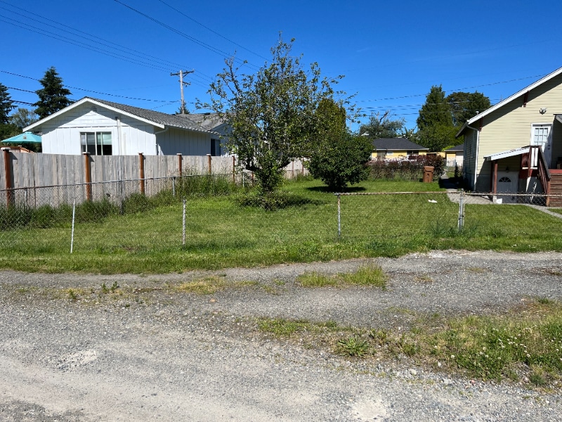 Building Photo - 1708 S Durango St