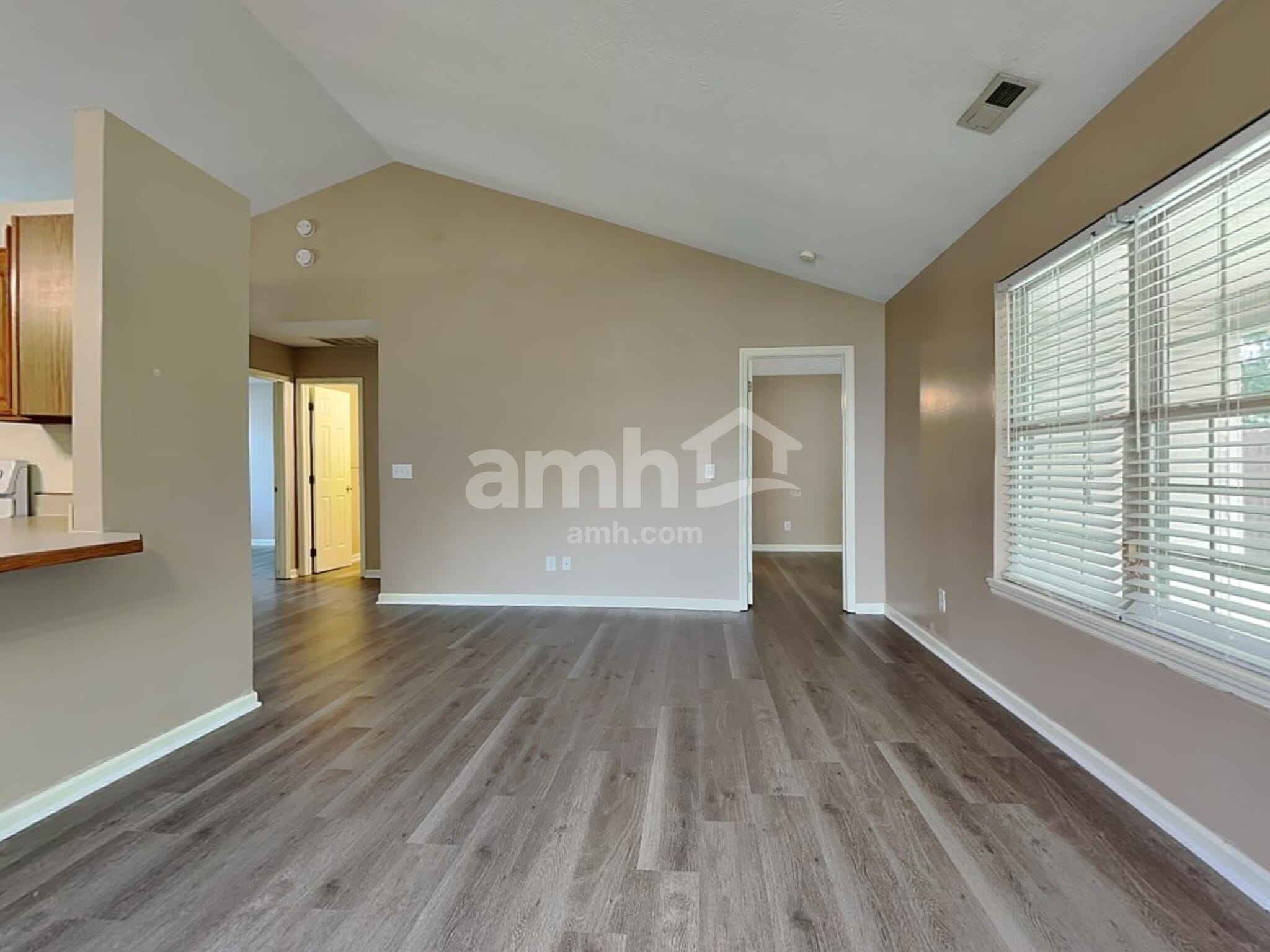 Building Photo - 132 Warner Dr