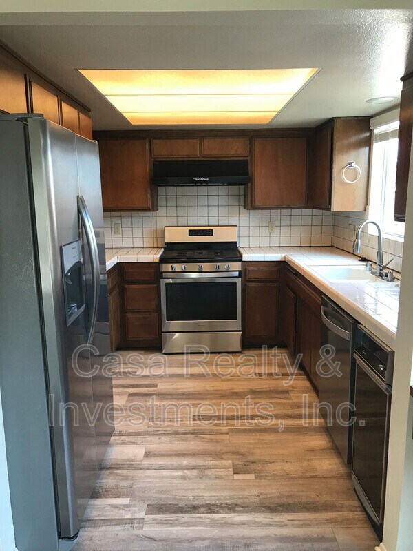 Building Photo - 2112.5 Pullman Ln