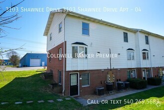 Building Photo - Beautifully Renovated Apartment in Winches...