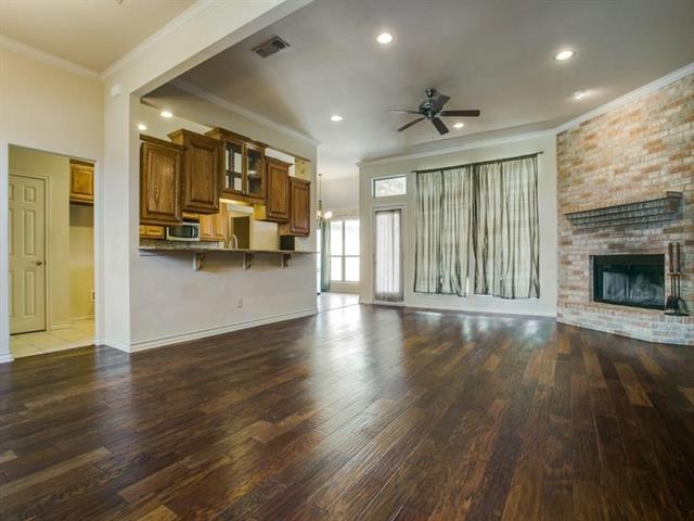 Building Photo - 1708 Rockview Dr