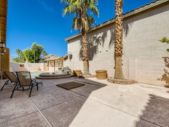 Building Photo - 7764 Howard Dade Ave