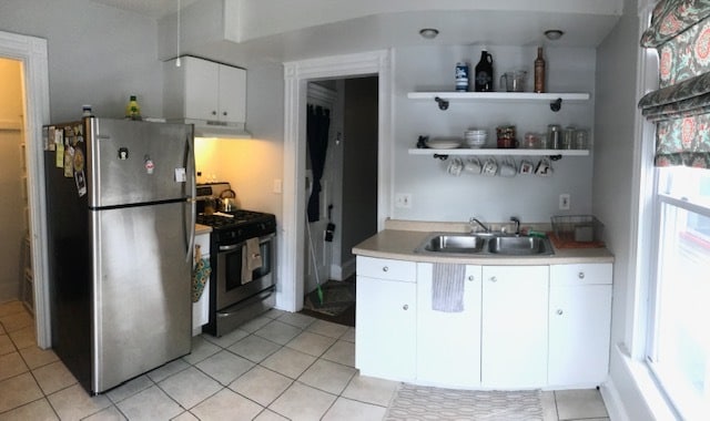 Building Photo - 91 S Washington, Up