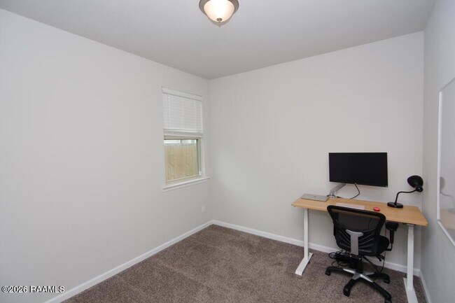 Building Photo - 6720 Tiger Pointe Dr.