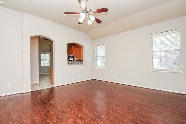 Building Photo - 6014 Starbrook Creek Dr