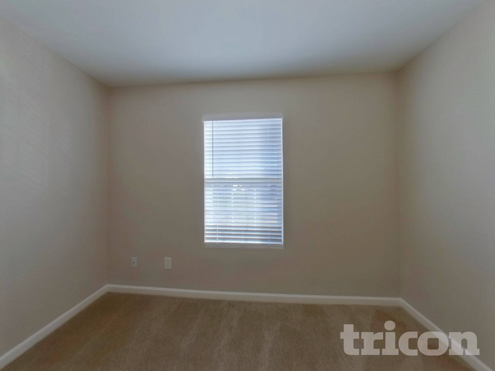 Building Photo - 9425 Macquarie Ln