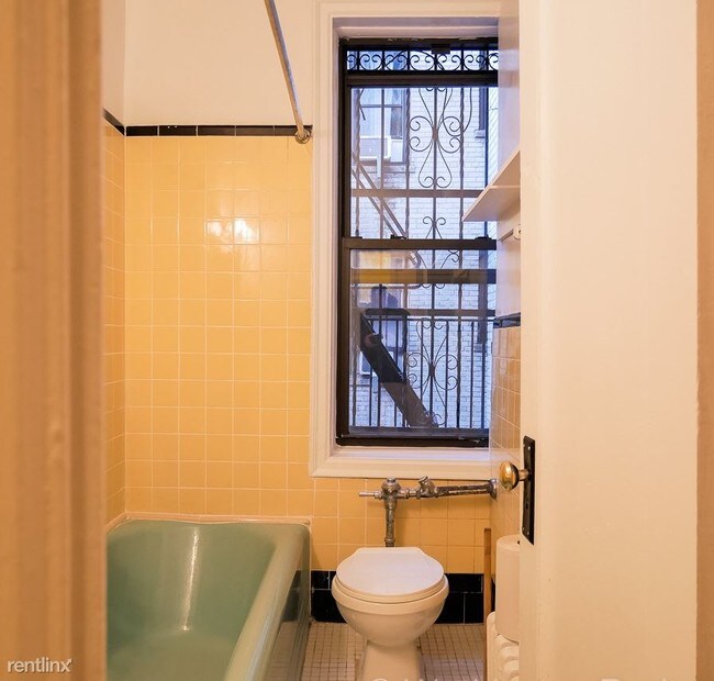 Building Photo - Studio, 1 bath  - 540 Saint Johns Pl Apt 3H