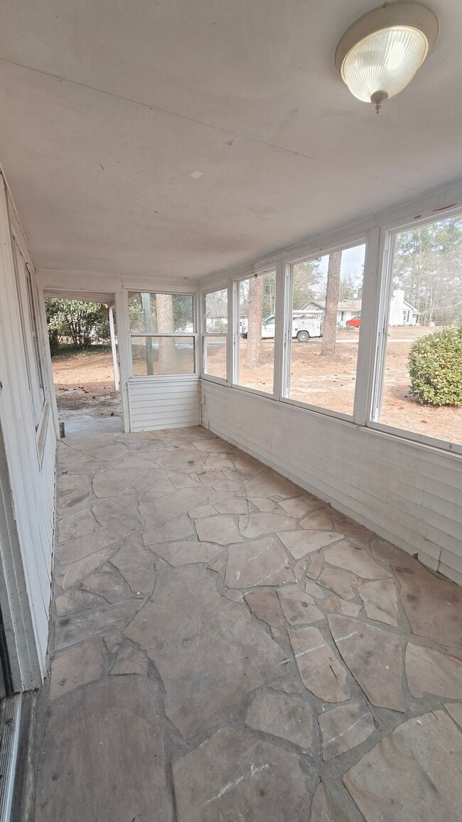 Building Photo - 1384 Aldrich St NE