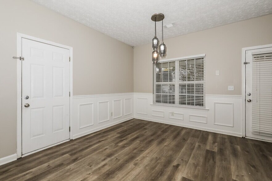 Building Photo - 145 Prescott Ct