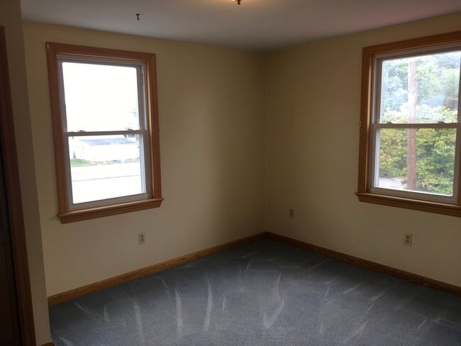 Building Photo - 620 Mulberry St