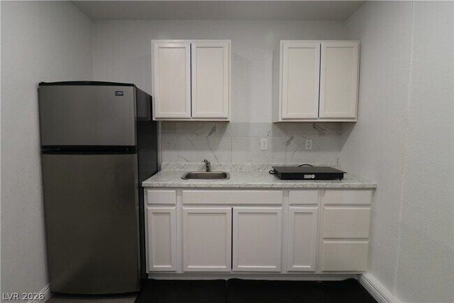 Building Photo - 4800 Fernley Way