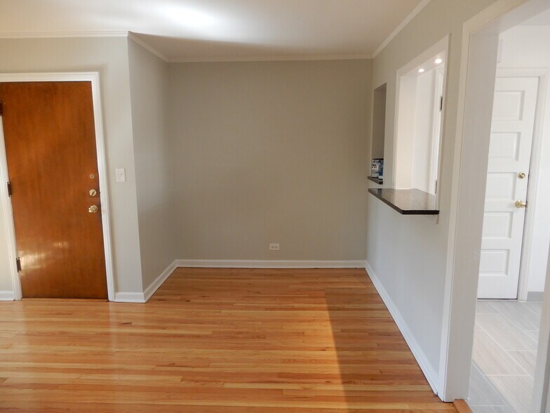 Building Photo - 1526 N Harlem Ave