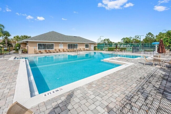 Building Photo - 1039 Willow Branch Dr