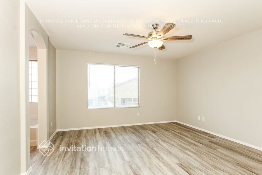 Building Photo - 14226 W Hearn Rd