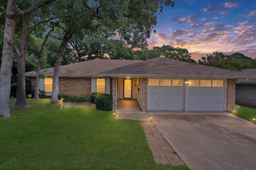 Building Photo - 2505 Ironwood Ct