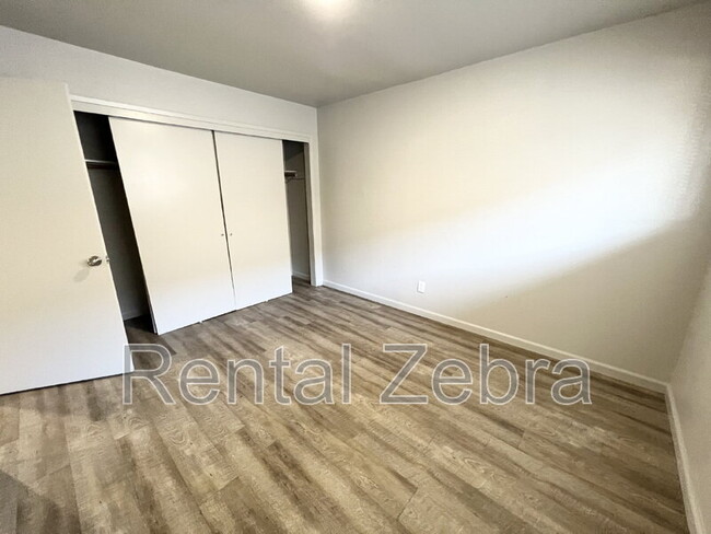 Building Photo - 1728 I St