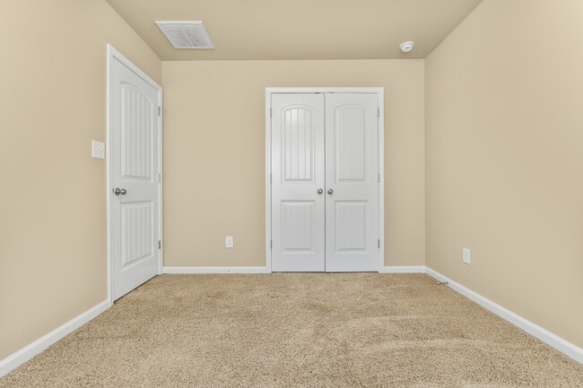 Building Photo - 3220 Sweet Clover Ln