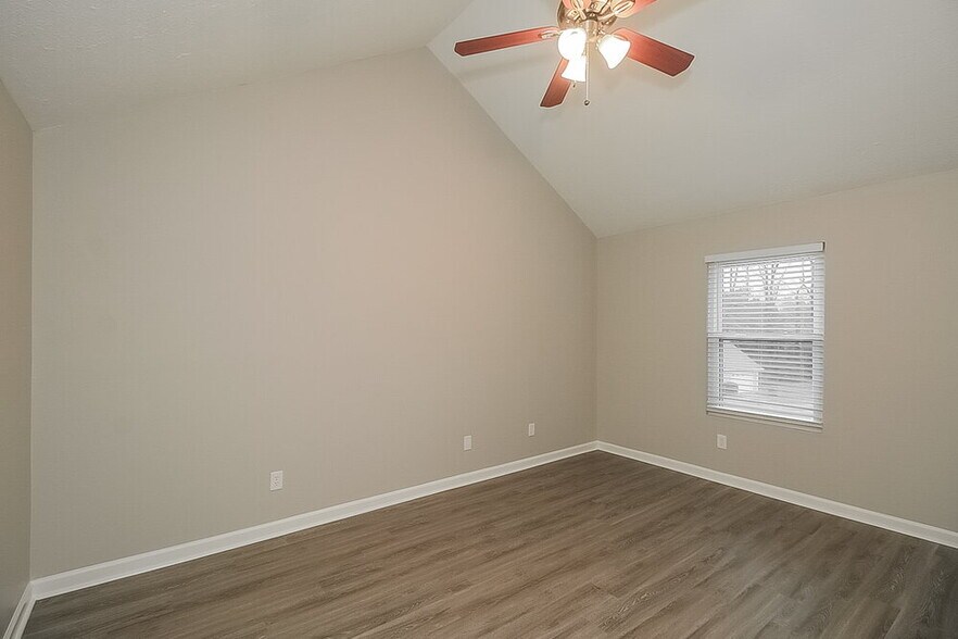 Building Photo - 11138 Silver Aspen Ct