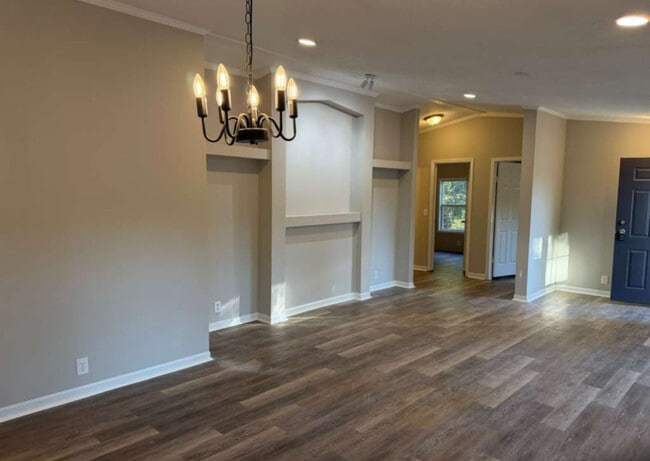 Building Photo - 379 Brookside Dr